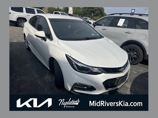 Used 2017 Chevrolet Cruze LT w/ Convenience Package FWD image 1