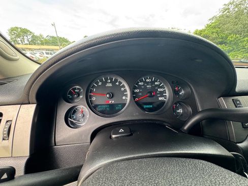 Used 2010 Chevrolet Avalanche LT w/ Suspension Package, Off-Road image 14