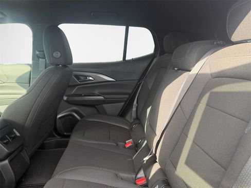 New 2026 Chevrolet Equinox EV LT image 24