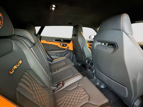 Used 2024 Lamborghini Urus S image 29