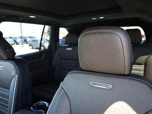 New 2026 GMC Acadia Denali Ultimate AWD/4WD image 20