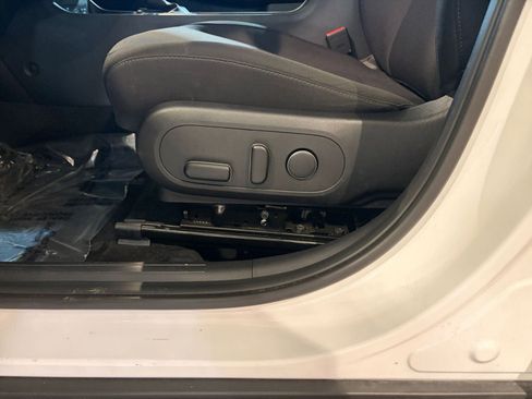 Used 2025 Hyundai Kona SEL image 23