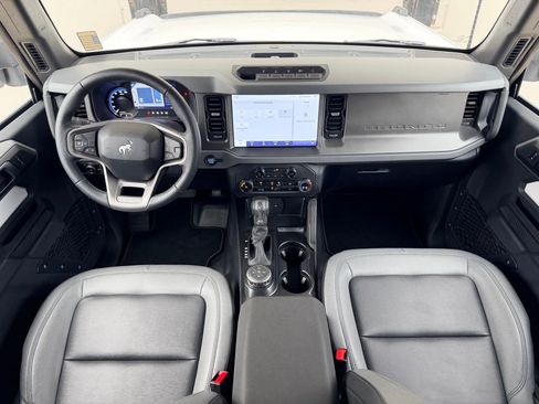 Used 2024 Ford Bronco Big Bend image 18