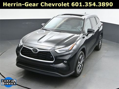 Used 2023 Toyota Highlander XLE image 35