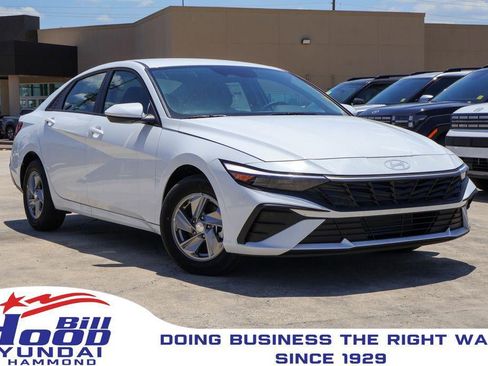 New 2026 Hyundai Elantra SE w/ Cargo Package FWD image 1
