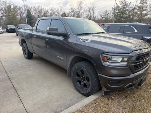 Used 2019 RAM 1500 Big Horn image 2