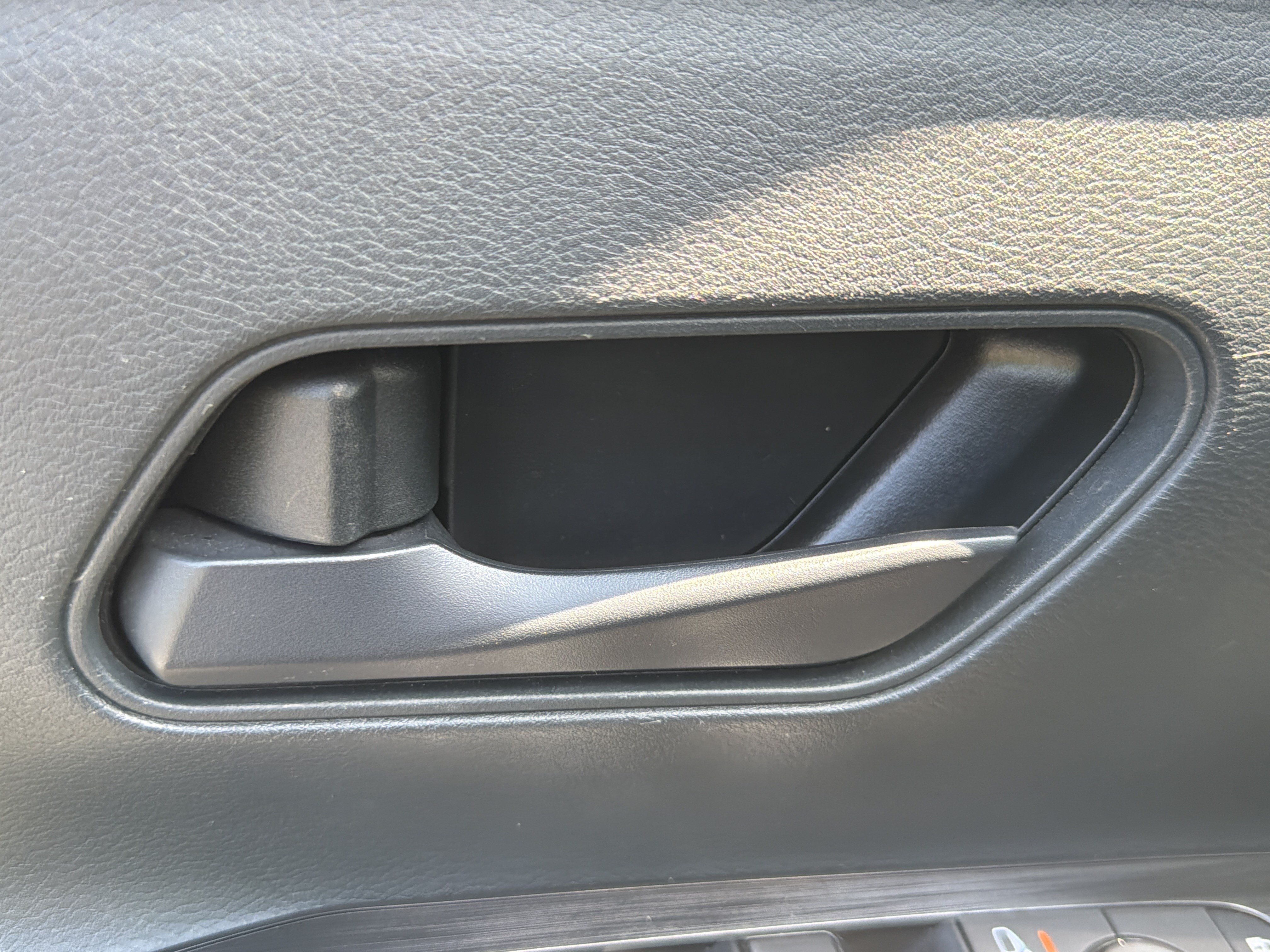Used 2025 Nissan Kicks S FWD image 23