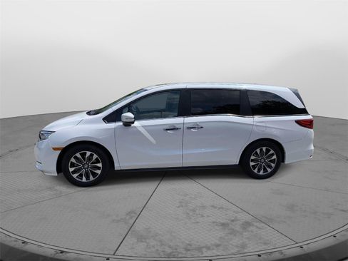 Certified 2024 Honda Odyssey EX-L image 6