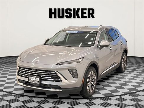 Certified 2025 Buick Envision Preferred image 4