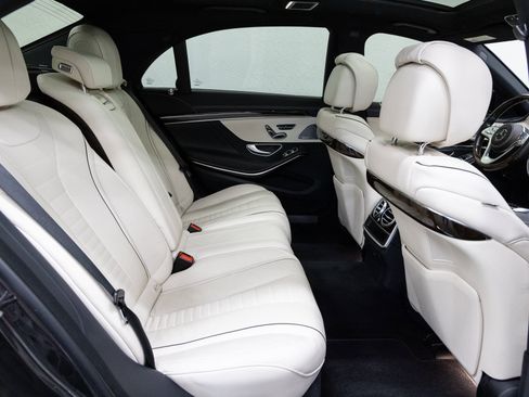 Used 2018 Mercedes-Benz S 560 Sedan image 15