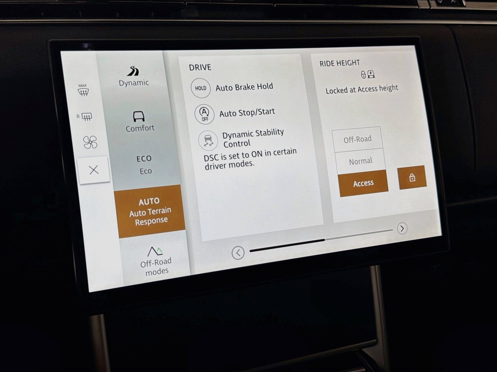 New 2026 Land Rover Range Rover SV AWD/4WD image 19