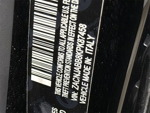 Used 2019 Jeep Renegade Latitude w/ Cold Weather Group image 27