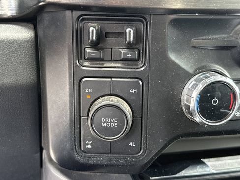 Used 2024 Ford F250 Lariat w/ Lariat Ultimate Package AWD/4WD image 18