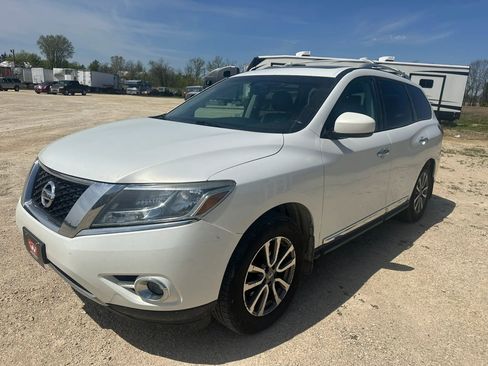 Used 2014 Nissan Pathfinder SL w/ SL Premium Package AWD/4WD image 2