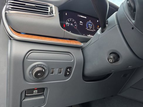 Used 2022 Jeep Grand Wagoneer Series II w/ Premium Group II image 23