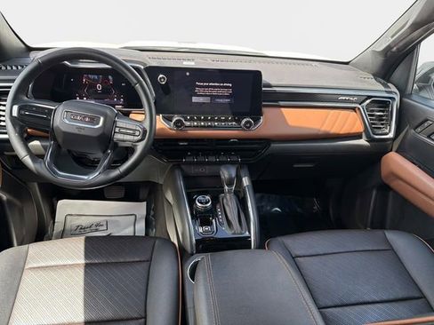 Used 2023 GMC Canyon AT4 w/ LPO, Sports Bar Package image 15