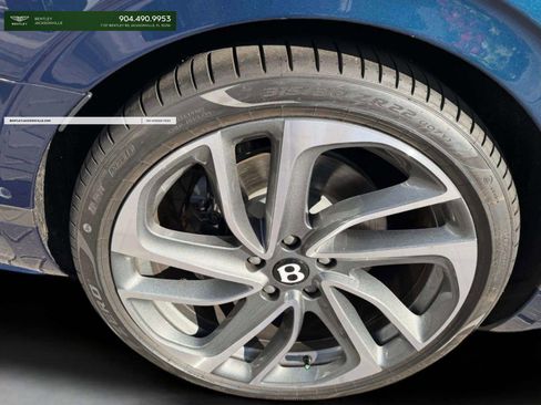 Used 2025 Bentley Flying Spur Plug-In Hybrid AWD/4WD image 55