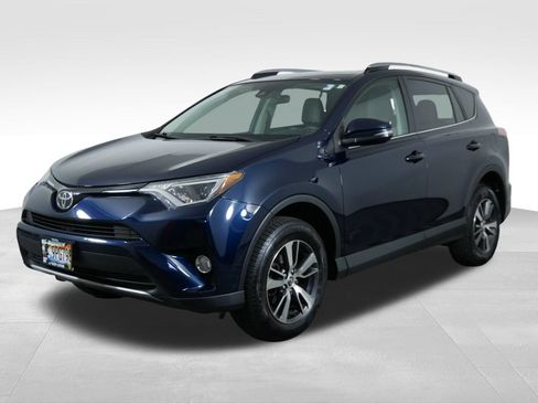 Used 2017 Toyota RAV4 XLE w/ All Weather Liner Package AWD/4WD image 5