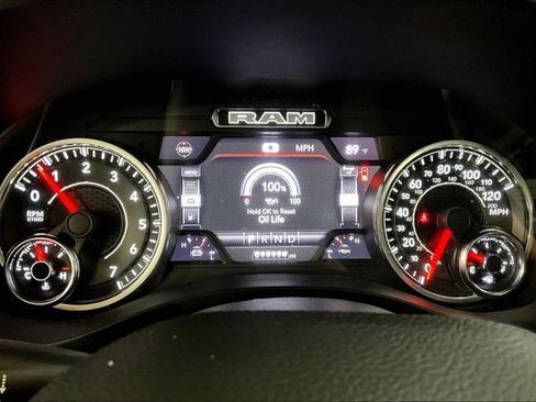 Used 2023 RAM 1500 Laramie AWD/4WD image 23