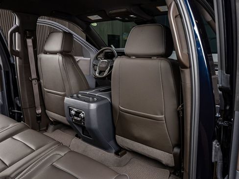 Used 2023 GMC Yukon Denali image 30