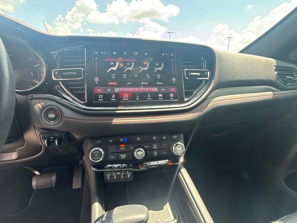 Used 2023 Dodge Durango GT RWD image 21