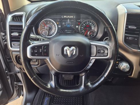 Used 2019 RAM 1500 Laramie AWD/4WD image 6