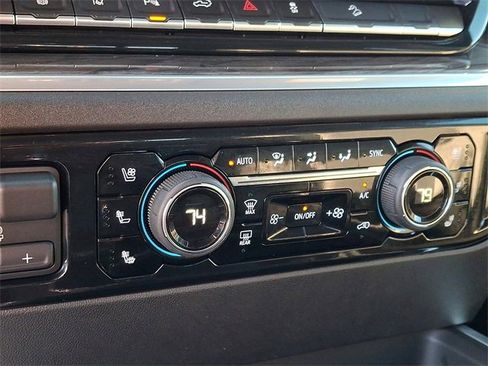 Used 2025 Chevrolet Silverado 2500 LTZ w/ LTZ Plus Package image 16