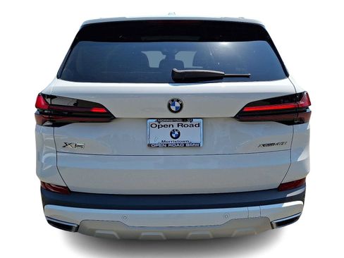 Used 2024 BMW X5 xDrive40i w/ Premium Package AWD/4WD image 5