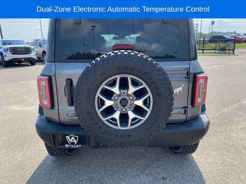 Used 2025 Ford Bronco Badlands AWD/4WD image 5