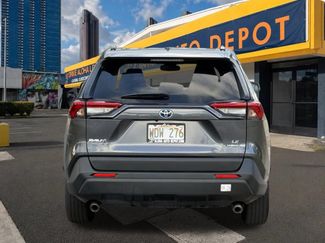 Used 2021 Toyota RAV4 LE AWD/4WD video 4