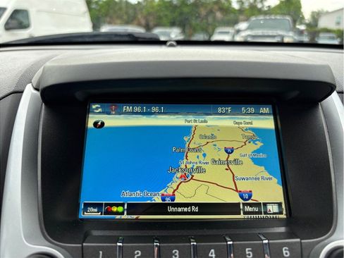 Used 2017 Chevrolet Equinox Premier w/ Enhanced Convenience Package FWD image 25
