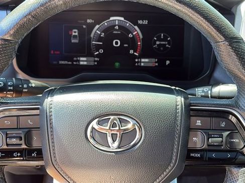 Used 2023 Toyota Tundra Platinum AWD/4WD image 13