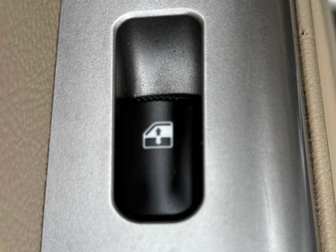 Used 2011 Hyundai Santa Fe GLS FWD image 26