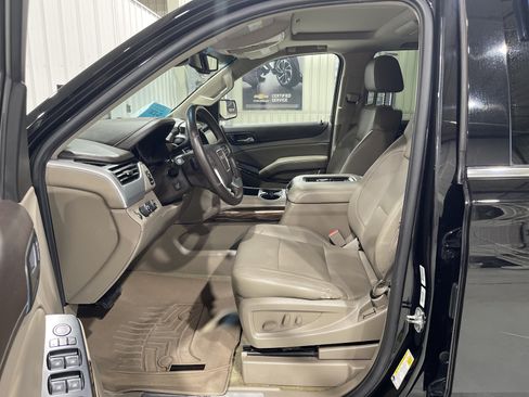 Used 2015 GMC Yukon XL SLT w/ Open Road Package AWD/4WD image 2