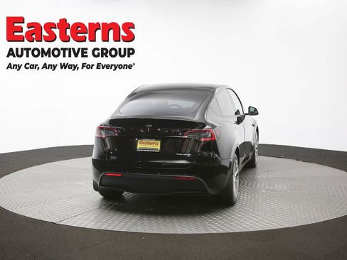 Used 2021 Tesla Model Y Long Range AWD/4WD image 33