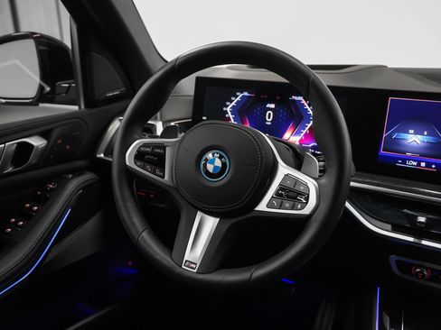 Used 2026 BMW X5 xDrive50e w/ M Sport Package AWD/4WD image 43