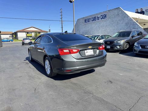 Used 2016 Chevrolet Malibu LT FWD image 2