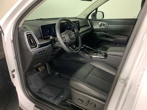 Used 2024 Kia Sorento SX AWD/4WD image 32