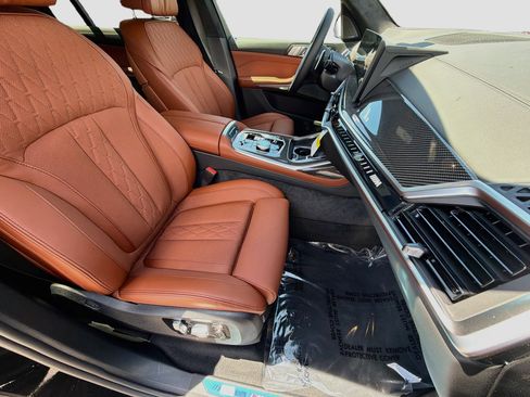 New 2027 BMW X7 M60i AWD/4WD image 16