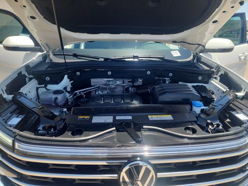 Certified 2026 Volkswagen Atlas SE w/ Panoramic Sunroof Package AWD/4WD image 21