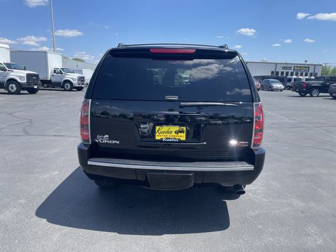 Used 2014 GMC Yukon Denali AWD/4WD image 7