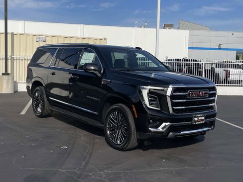 New 2026 GMC Yukon XL Elevation image 3