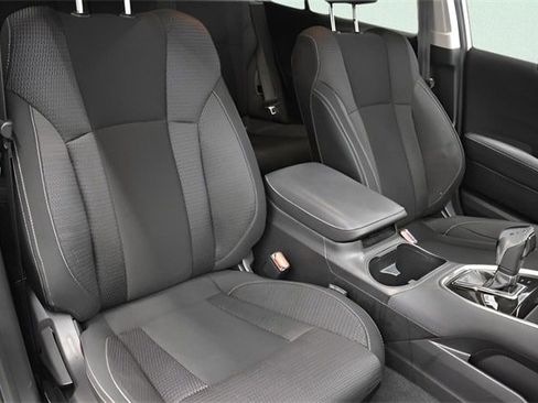 Used 2022 Subaru Outback Premium image 5