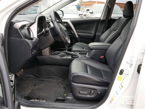 Used 2016 Toyota RAV4 Limited image 13