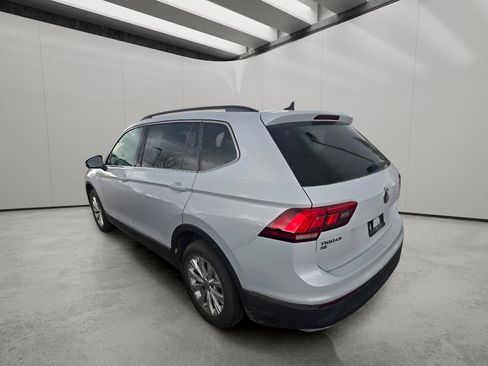 Used 2018 Volkswagen Tiguan SE AWD/4WD image 6