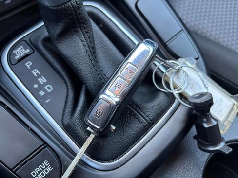 Used 2025 Kia Soul LX w/ LX Technology Package FWD image 21