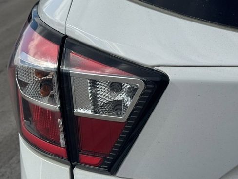 Used 2018 Ford Escape SEL image 11