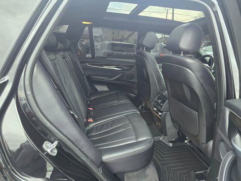 Used 2018 BMW X5 xDrive35i w/ M Sport Package image 16