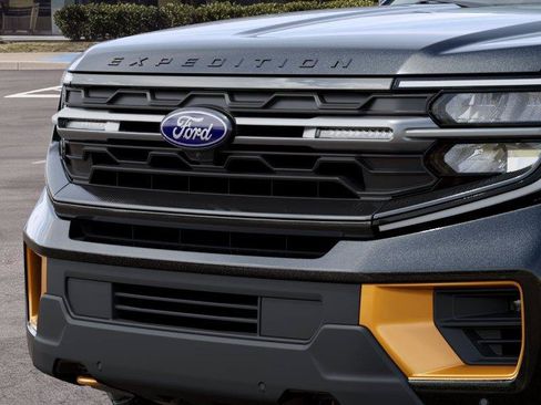 New 2027 Ford Expedition Tremor w/ Driver's Package AWD/4WD image 17