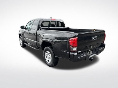 Used 2021 Toyota Tacoma SR RWD image 7